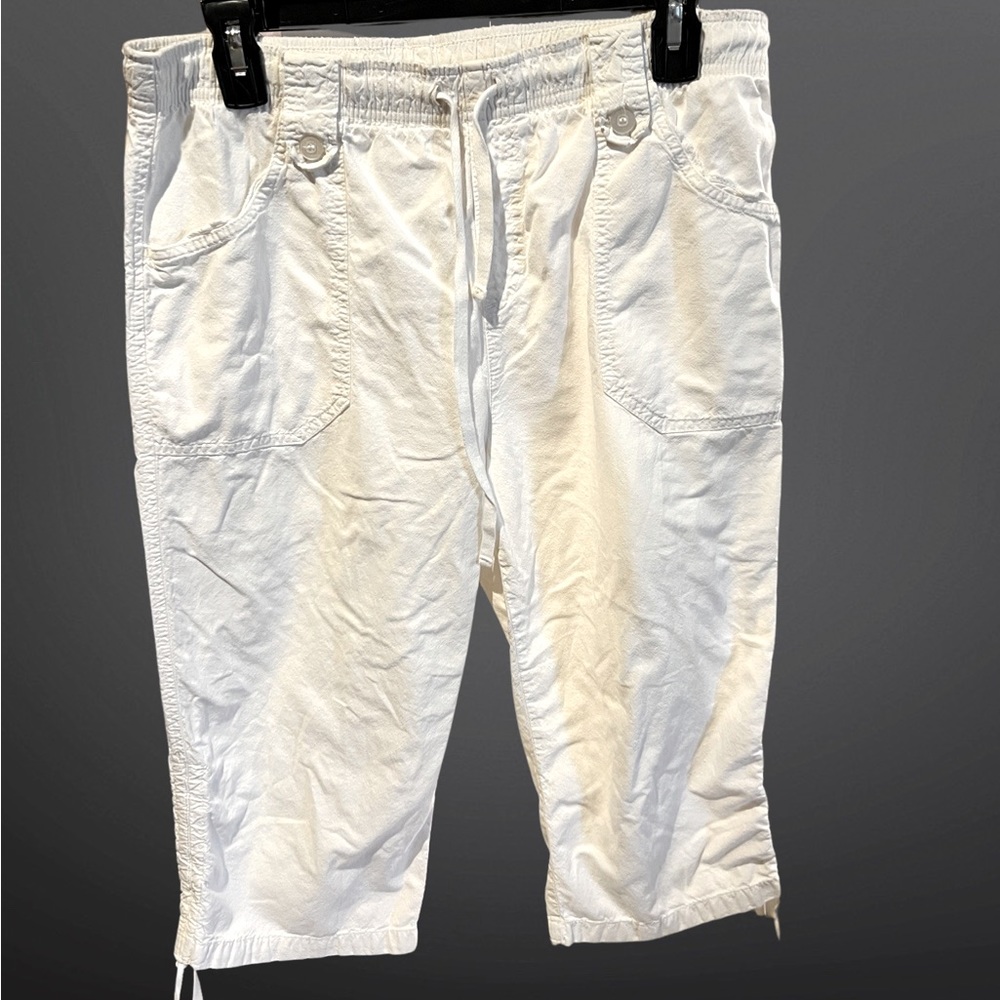 Christopher & Banks Summer cargo capris with drawstring waist & leg